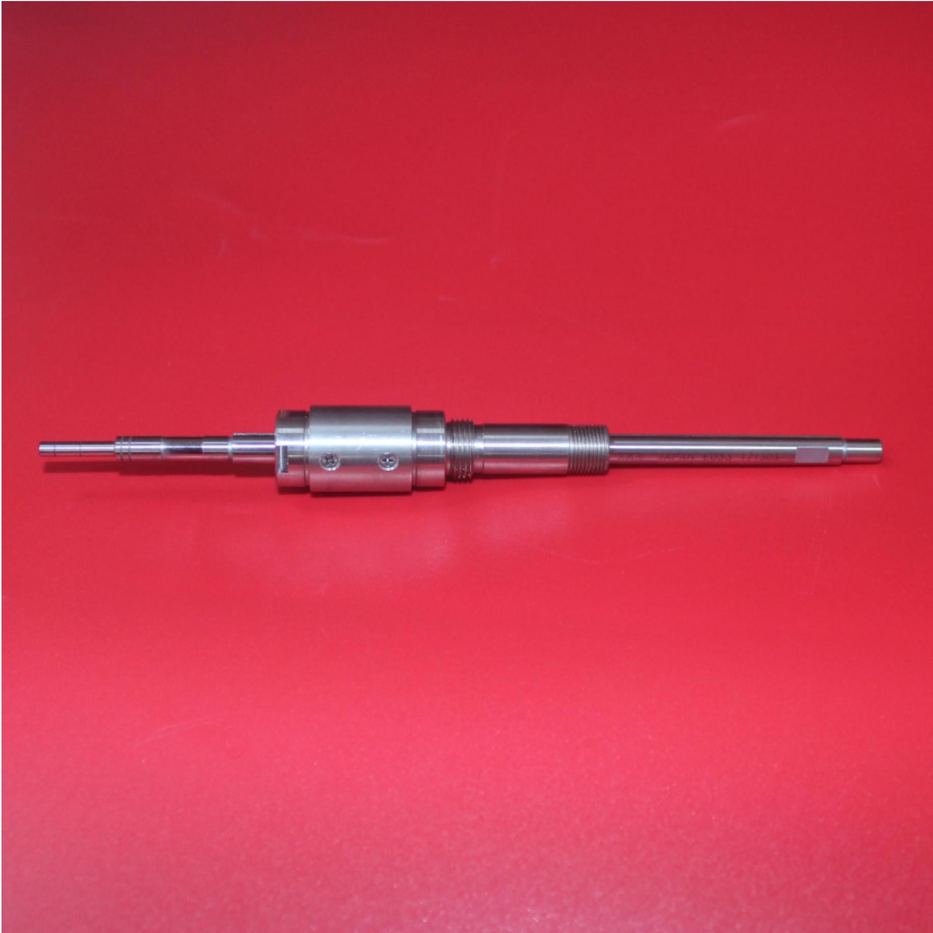 萨摩烧 A finely-decorated Satsuma-type vase, Okamoto Ryozan 日本